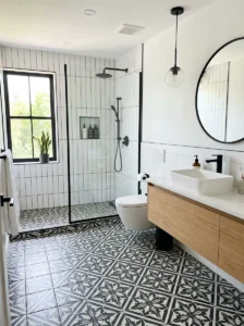 Black white patterned floor bathroom