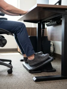 Footrest improving posture in home office